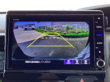 バックモニター付きで、車庫入れやバック時の後方確認をしっかりサポート。モニターに映し出される映像で死角も確認しやすく、狭い場所での駐車や後退時の操作をより安心して行えます。