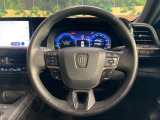 【純正革巻きステアリング】上質な革を使用することで、手にしっかり馴染みとても運転しやすいハンドルです♪