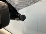 いくら安全運転をしていても、事故に巻き込まれることもあります。万が一の時に証拠として使えるフロント+車室内ドライブレコーダーがついてます♪