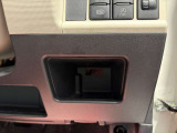 運転者にとっては日々使用することとなる運転席です。運転席が快適だと運転に集中することができますね。