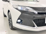 フォグランプ装着車です。暗い夜道の車両前方を明るく照らします