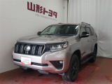 大人気SUVのプラドです!迫力ある外観に雪道も安心の4WD。アウトドアにもピッタリな1台です♪