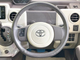 【純正革巻きステアリング】上質な革を使用することで、手にしっかり馴染みとても運転しやすいハンドルです♪