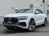 アウディ Q8 55 TFSI クワトロ デビューパッケージ Sライン 4WD
