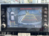 【全周囲モニター】フロント+サイド+バックにカメラが装着されています。車庫入れが苦手な方もこれがあれば安心ですね。