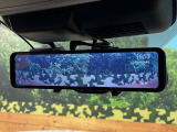【デジタルルームミラー】後席の大きな荷物や同乗者で後方が確認しづらい時でも安心!カメラが撮影した車両後方の映像をルームミラー内に表示。クリアな視界で状況の確認が可能です!