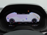 必要に応じてメーター内に地図や車両のインフォメーションなどを切り替え表示できるバーチャルコクピット