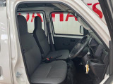 運転席広々
