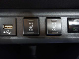運転席・助手席は共にシートヒーター付なので、寒い日の朝の通勤も快適です♪