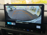 ハンドル操作に合わせガイドラインが変化します!