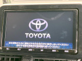 【純正ナビ】人気の純正ナビを装備しております。ナビの使いやすさはもちろん、オーディオ機能も充実!キャンプや旅行はもちろん、通勤や買い物など普段のドライブも楽しくなるはず♪