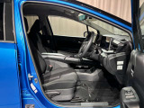 【フロントシート】運転席も広々でゆったりとした気分で運転できます☆