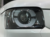 LEDヘッドライトは、点灯の瞬間から最大光量を発揮し、突然暗くなるトンネルなどでの安定感を高めます。