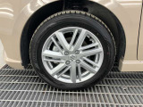 【アルミホイール】デザイン性が大事ですが、スチールホイルに比べアルミは軽量ですので、燃費や走りにも影響します。