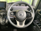 【ステアリングスイッチ】運転中、前方から目線をそらすことなく、オーディオ等の操作が可能な便利機能!安心&快適なドライブを演出してくれます♪