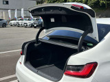 BMWを熟知したメカニックによる、360度の納車前点検。ドイツ本国と同様の教育・訓練を受けたメカニックが徹底的に点検、整備した後にお客様にお引渡しします。