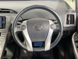 【ステアリングスイッチ】運転中、前方から目線をそらすことなく、オーディオ等の操作が可能な便利機能!安心&快適なドライブを演出してくれます♪