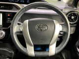 【純正革巻きステアリング】上質な革を使用することで、手にしっかり馴染みとても運転しやすいハンドルです♪