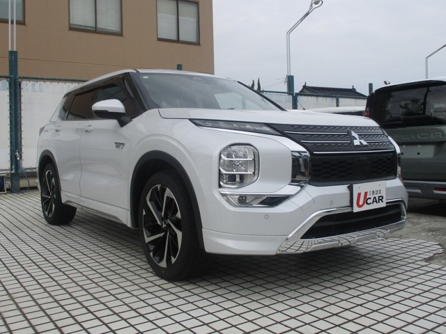 アウトランダー PHEV 2.4 P 4WD 
