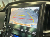 【バックカメラ】運転席から画面上で安全確認ができます。駐車が苦手な方にもオススメな便利機能です。
