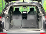 後席を格納すると、これだけの広さが!シーンに合わせたシートアレンジで、大きな荷物も積むことが出来ます♪