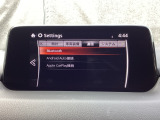 Apple Carplay・Android Auto対応!マツダ コネクト(コマンダーコントロール)でスマートフォンを操作して、通話、音楽を聴いたり、マップで目的地を調べることができます。