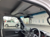 安全安心な走行のために、納車前には小さなクルマを知り尽くしたエキスパートが基本性能に関わる機能や状態を徹底的に点検しています。