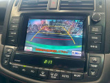 【バックカメラ】運転席から画面上で安全確認ができます。駐車が苦手な方にもオススメな便利機能です。