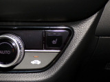 【シートヒーター】シートヒーター装備車です。寒い冬に乗車中とても暖かく快適に移動できます。冷え性の方にピッタリの装備です!