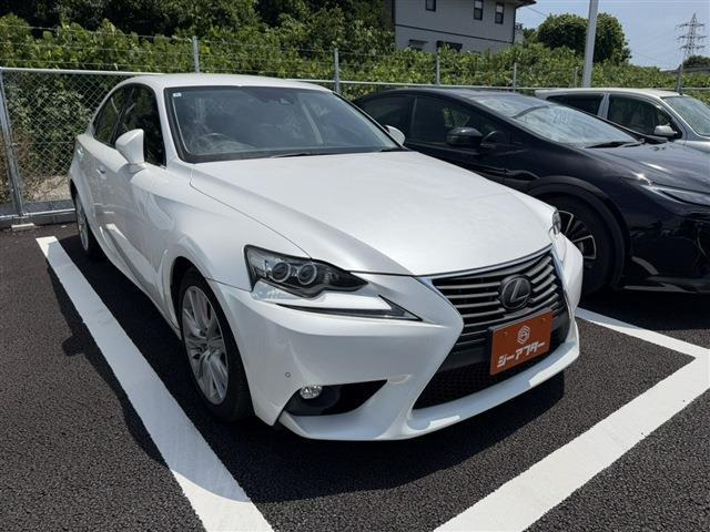IS 200t バージョンL 禁煙車 黒革シート 純正ナビ フルセグTV