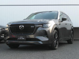 コンセプトは『Graceful Driving SUV』。圧倒的な走りを実現するメカニズムを、優雅で美しいボディで包み込んだ、MAZDAのフラッグシップSUV。