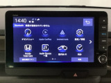 【メモリーナビ】目的地まで分かりやすく導いてくれます。初めての道でも地図が手元にある安心感が、ドライブの不安をそっと取り除いてくれます。