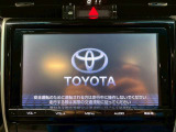 【純正SDナビ】FM&AMを聴くことは勿論のこと!!CD&DVD再生可能で地デジTVの視聴も可能な多機能ナビでドライブも快適ですよ☆