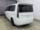 Honda SENSING装着車です。衝突を予測してブレーキをかけたり、前のクルマにちょうどいい距離で走行できる多彩な安心・快適機能を搭載した支援システムがドライバーをサポート。