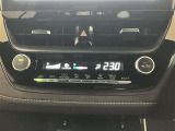 オートエアコンなので室内で快適に過ごせます。