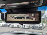 デジタルインナーミラー装備 後方カメラの鮮明な映像をルームミラーに投影します。