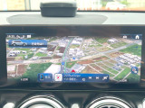 ●純正ナビ:一体感のあるナビは、高級感ある車内を演出してくれます。オーディオ機能も充実しておりますので、運転もより楽しめます♪