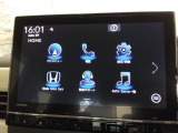純正ナビが搭載されています。初めての道も安心ですね。Bluetooth接続可能!