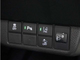◆パーキングセンサーシステム◆車庫入れの時などに近くに障害物がある場合、障害物までの距離を音で知らせてくれます。