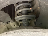 お車を安心してお乗りいただく為には、足回りの定期点検が欠かせません。サービスサポート(有償保証)では無料点検もご提供しており、安心のカーライフをお過ごしいただけるサポート体制が整っています。