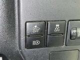 【横滑り防止機能】 車両走行安定補助システム搭載  車が横滑りしそうになった際に、横滑りを防ぐ安全装備が付いています。