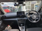 【運転席・インパネまわり】ハンドル・シート・フロアーなど隅々までプロによるクリーニング済み☆彡キレイな車内でドライブが一層快適にお楽しみいただけます!!