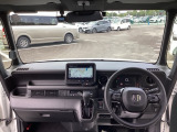 この度は、当店のお車をご覧いただきまして誠にありがとうございます。当店では全国販売・納車も行っております。県によって陸送費用は異なりますのでお気軽にお問い合わせください。