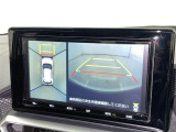 【フロントカメラ】運転席に座った状態で死角になりやすいクルマの前の様子まで確認でき安全ですね♪