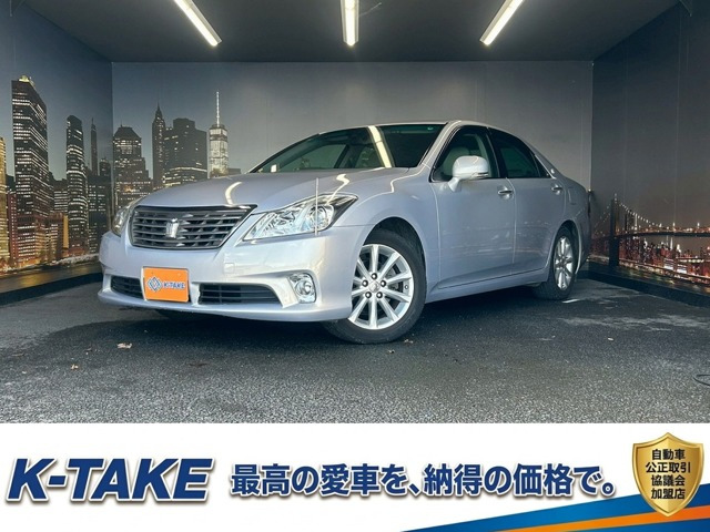クラウン3.0 ロイヤルサルーンG(禁煙車)(後期型)(メーカーHDDナビ)(バック