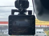 万が一のトラブルのときにも役に立つドライブレコーダーを装備しています。側面衝突や幅寄せ・割り込み対策に!