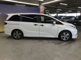 エンジンルーム、室内、クリーニング済みです。厳選したお車を屋内展示場にて展示中☆車両品質には自信がございます!ぜひ一度ご来店ください!!