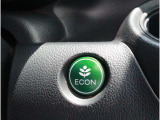 ECONスイッチの効果とあなたの運転で、クルマと力をあわせ「燃費向上=ガソリン代の節約=CO2 削減」のチャレンジをお楽しみください。