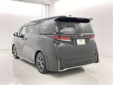 沢山乗れるのがこの車の魅力!2台で移動しないと・・・なんて時もこの車なら1台で!大活躍です♪