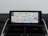 純正ナビ付です。車両後方を表示するバックガイドモニターが付いていて車庫入れ安心!